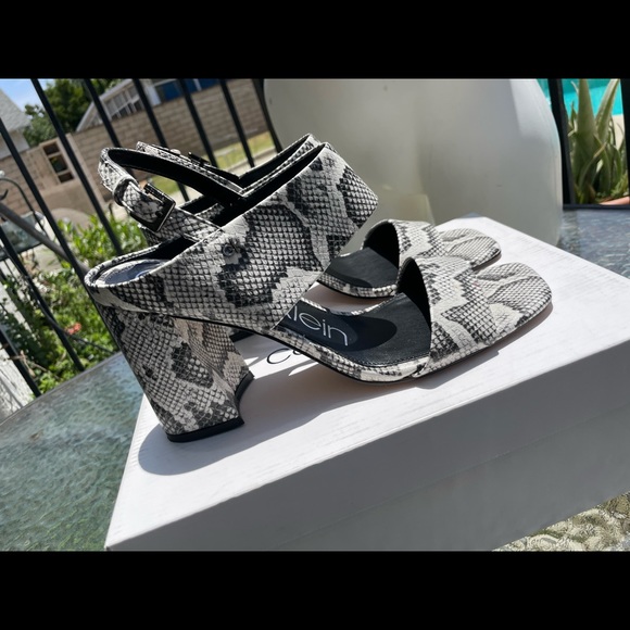 Calvin Klein Shoes - Picture 4 of 16